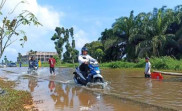 Pekanbaru Banjir, Muflihun Ajak Gotong Royong Bersihkan Drainase