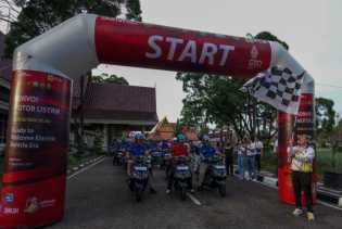 Gubri Lepas Konvoi Motor Listrik