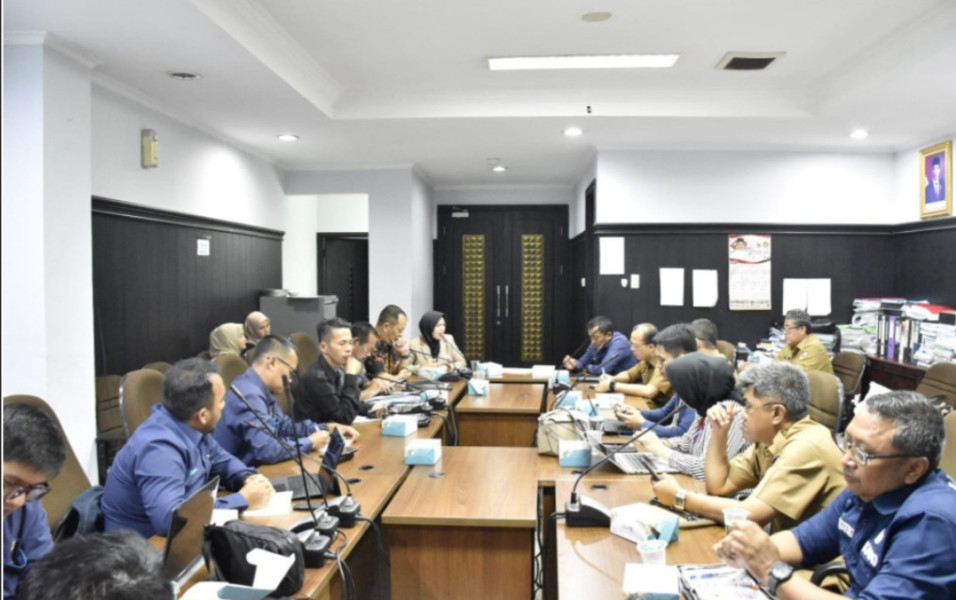 Komisi IV DPRD Hearing Dengan Sejumlah OPD Soal Penataan Tiang Kabel Listrik