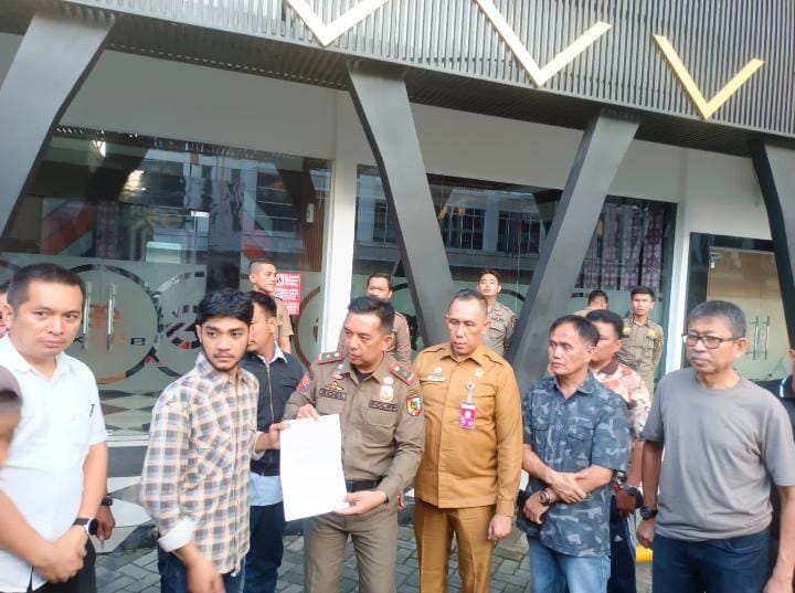 Satpol PP Pekanbaru Segel Tempat Hiburan Malam Axelle Pub