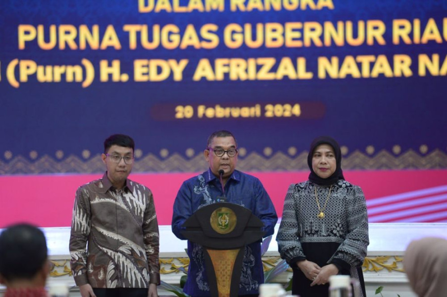 Momen Haru Malam Purna Tugas Gubri Edy Natar Nasution